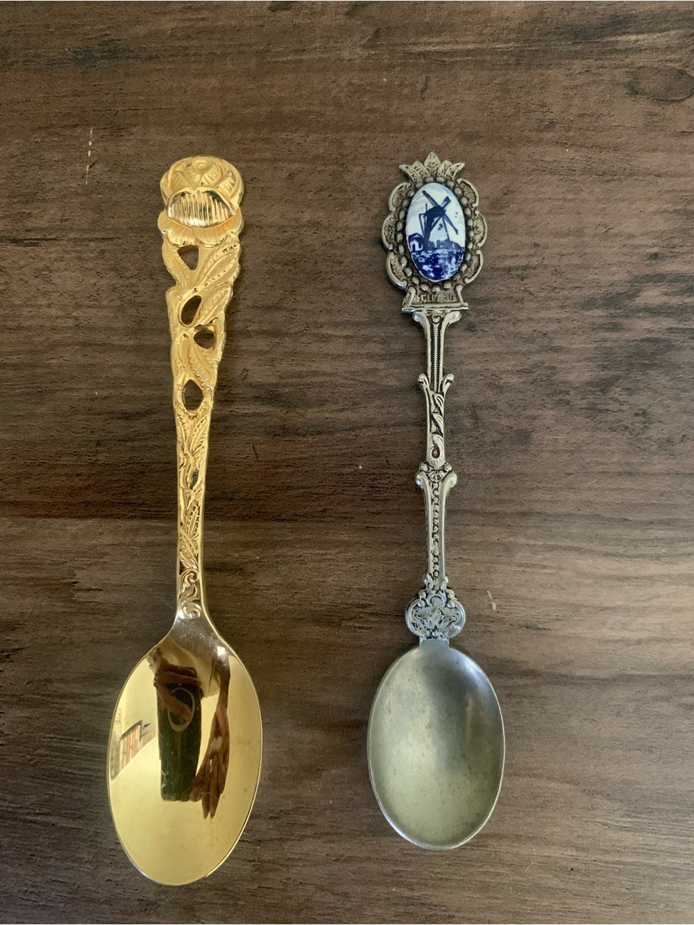 vintage Set of Two Decorative Collectible Spoons - Gold and Silver Tones - Picture 2 of 12